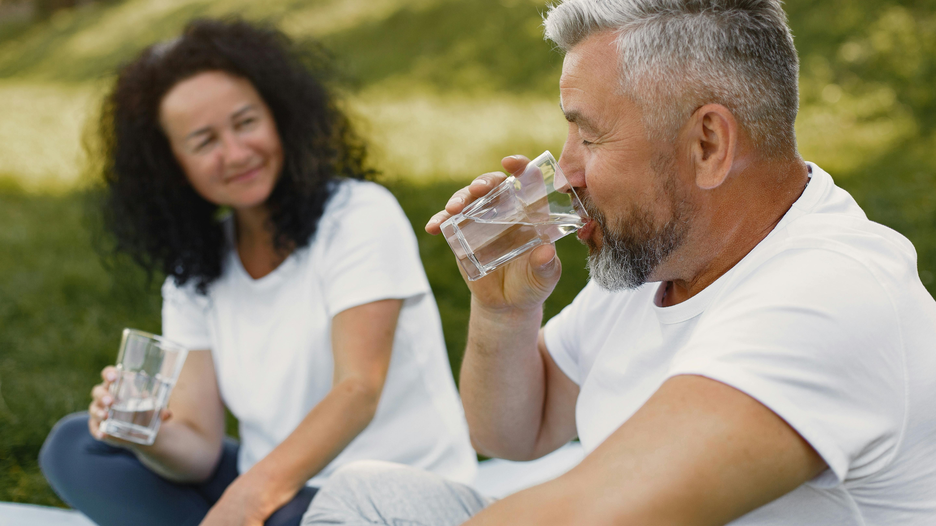 The Benefits of Drinking Water for Overall Health: Enhancing Well-being and Vitality